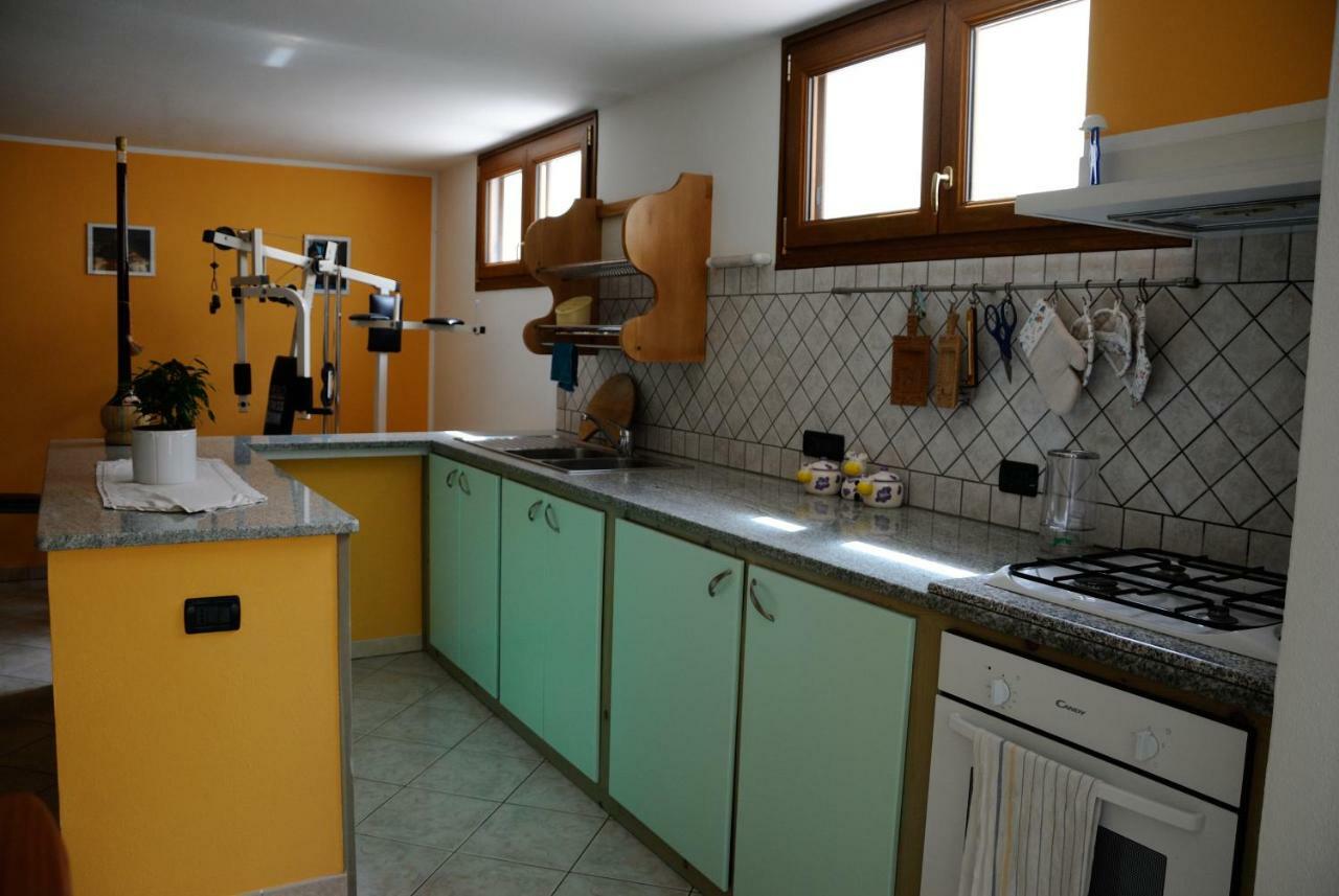 Tra Mare E Monti Apartamento Santa Giusta Exterior foto