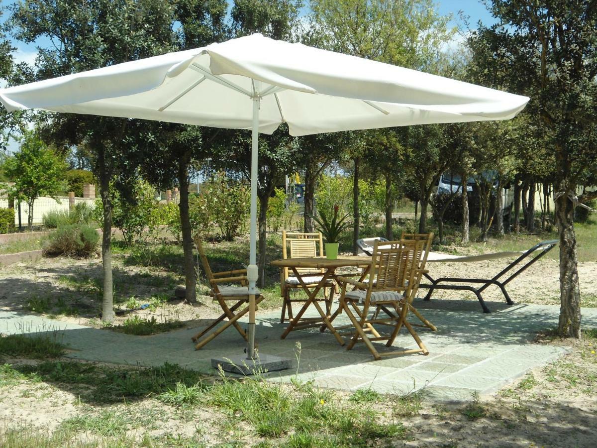 Tra Mare E Monti Apartamento Santa Giusta Exterior foto